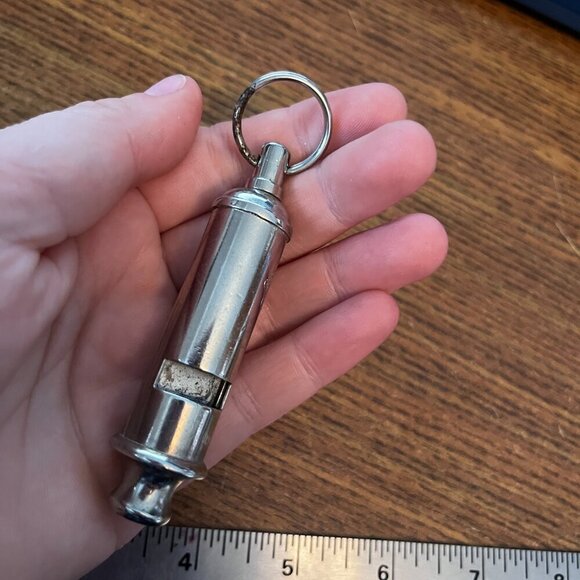 Vintage Girl Guides of Canada Whistle Made in England - Picture 6 of 7